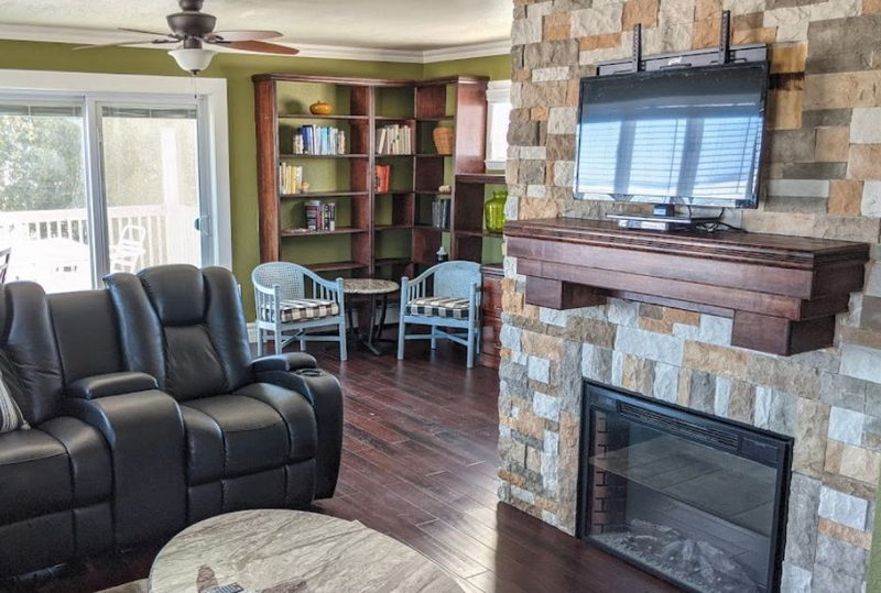 Huron Inn (Huron Motel) - Web Listing Photo (newer photo)